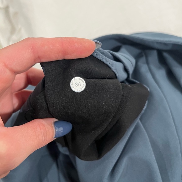 Lululemon ABC Classic Fit Men pants - Picture 2 of 5